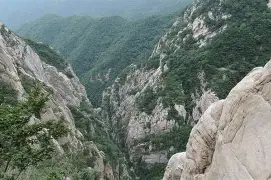 嵩山黑豹队对阵东城鲸鲨队，摩托车赛大师赛小胜，细节决定成败——韧性比赛的样板(重庆狼队vs佛山gk)-ayx爱游戏正版