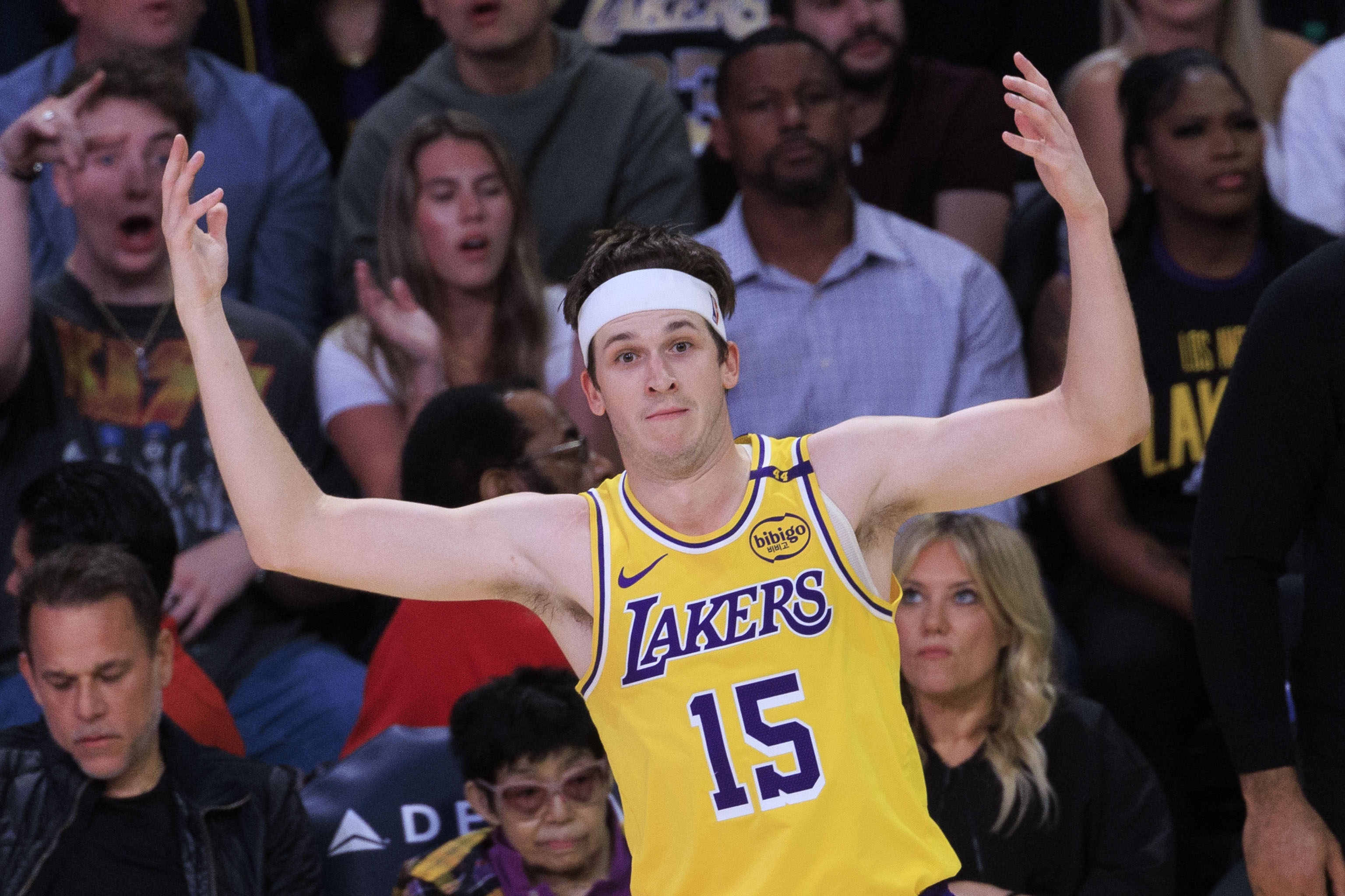 华盛顿奇才发布备战花絮；清晨门线救险；NBA季后赛任务艰巨；赛季目标并未改变的简单介绍